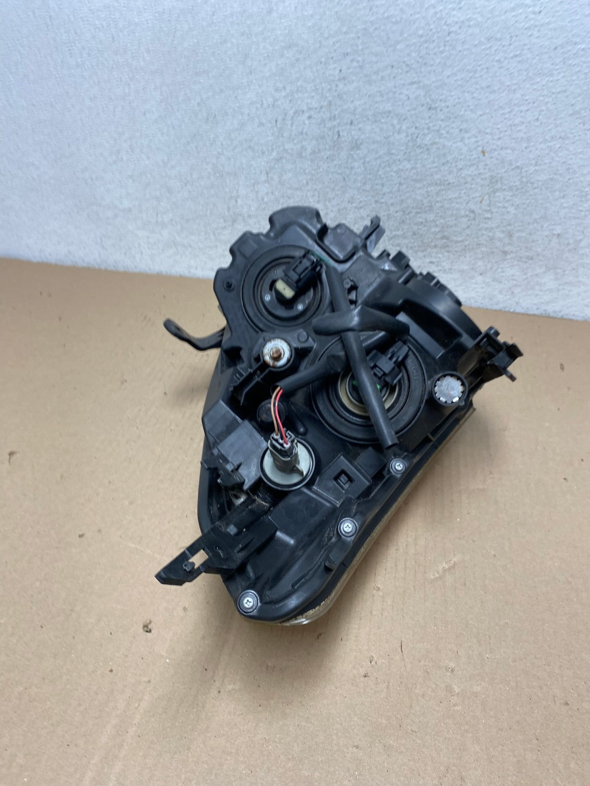 2008 to 2013 Nissan Rogue Left Driver LH Halogen Headlight AF3046 LK8
