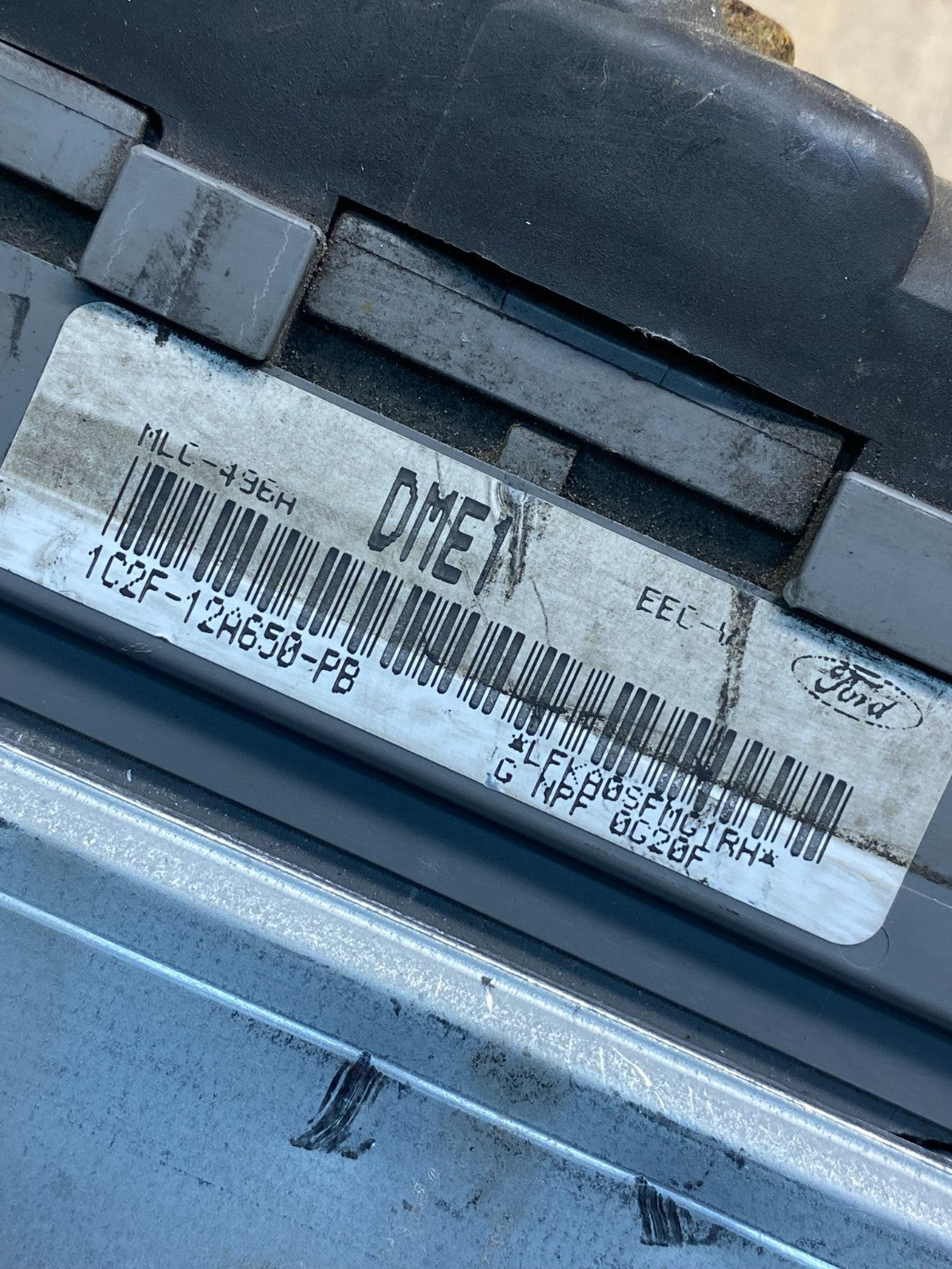 2001 Ford E250 E350 5.4L Van Engine Control 1c2f-12a650-pb ECM AI4963 DG2
