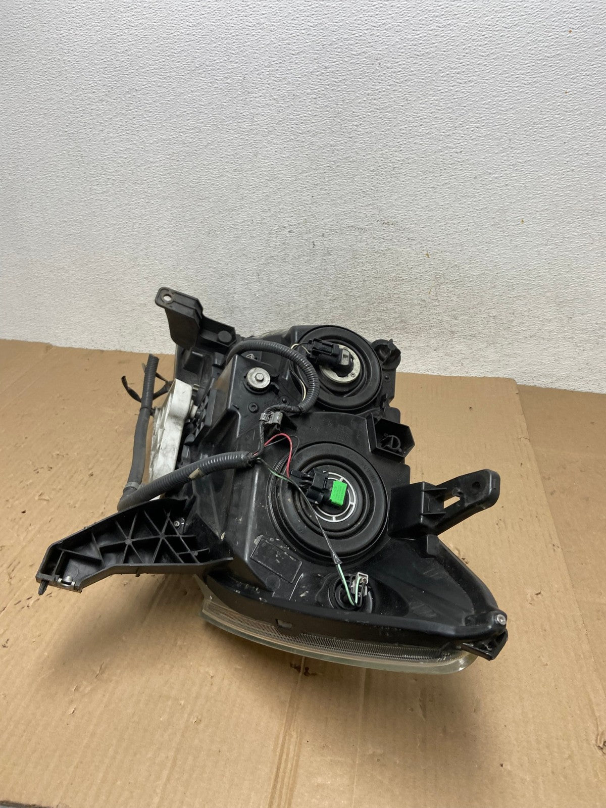 2013 to 2016 Nissan Pathfinder Right Passenger RH Side Headlight AE8999 LK6