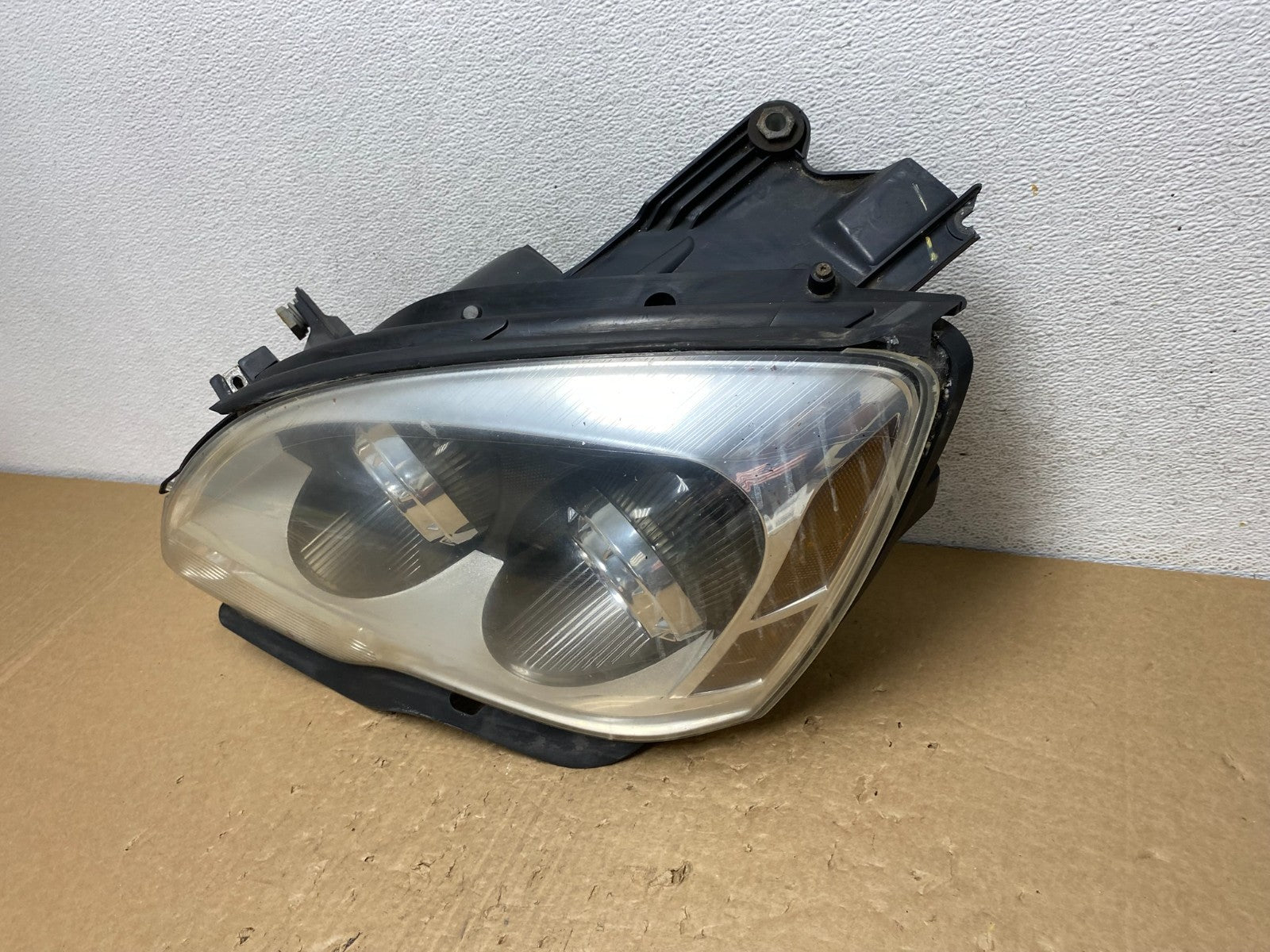 2007 to 2012 Gmc Acadia Halogen Headlight Left Driver LH Side AF7926 DW1
