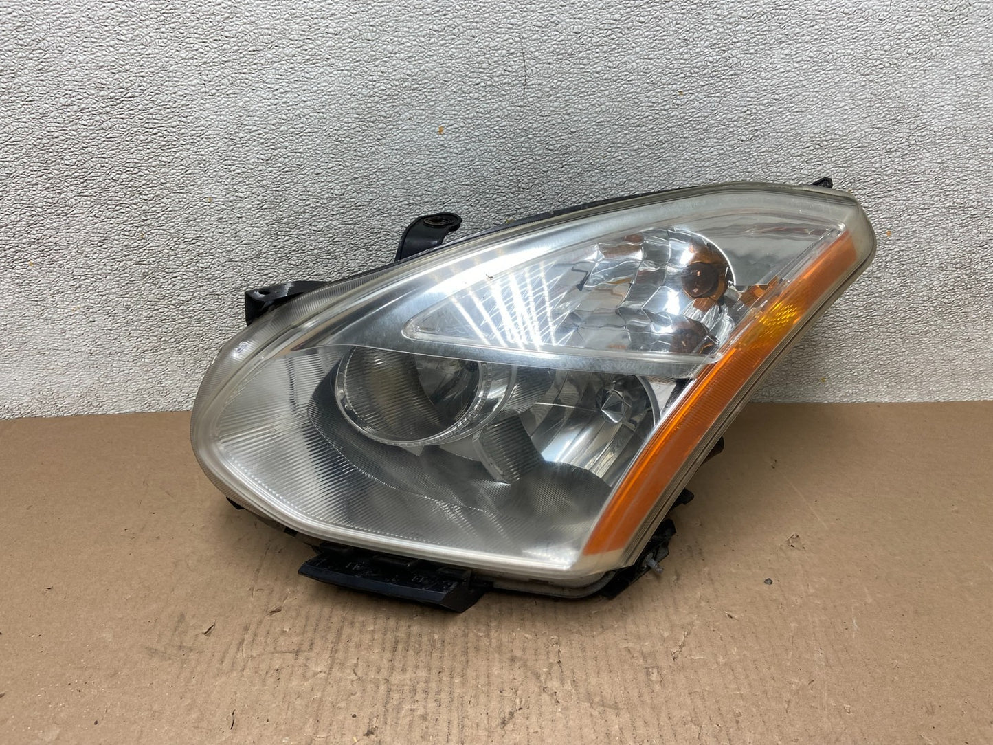 2008 to 2013 Nissan Rogue HID Xenon Headlight Left Driver Lh Side Oem AB6026 DW0