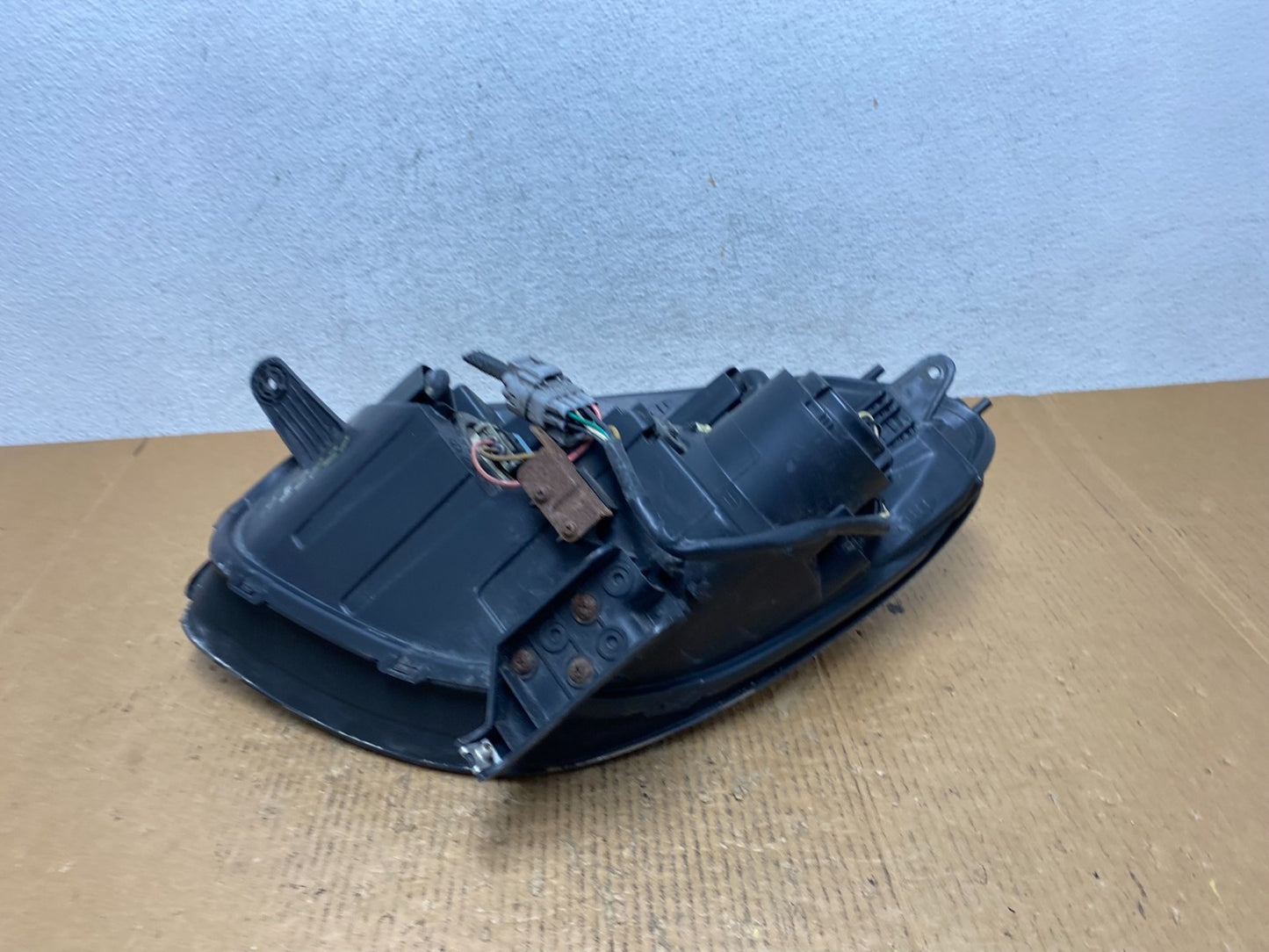 2006 - 2007 Subaru Tribeca B9 Right Passenger RH Halogen Headlight AE2722 DW8