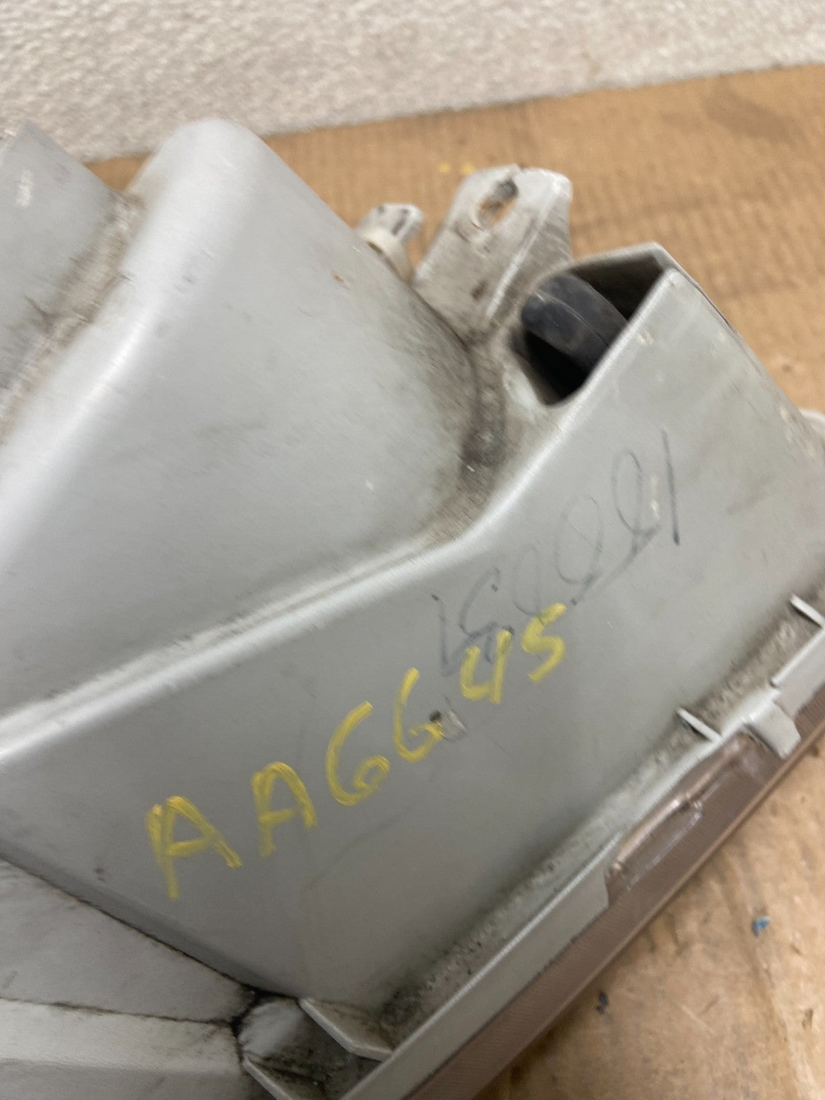 2001 2002 2003 Hyundai XG350 XG Left Driver LH Headlight Halogen Oem AA6645 DW10