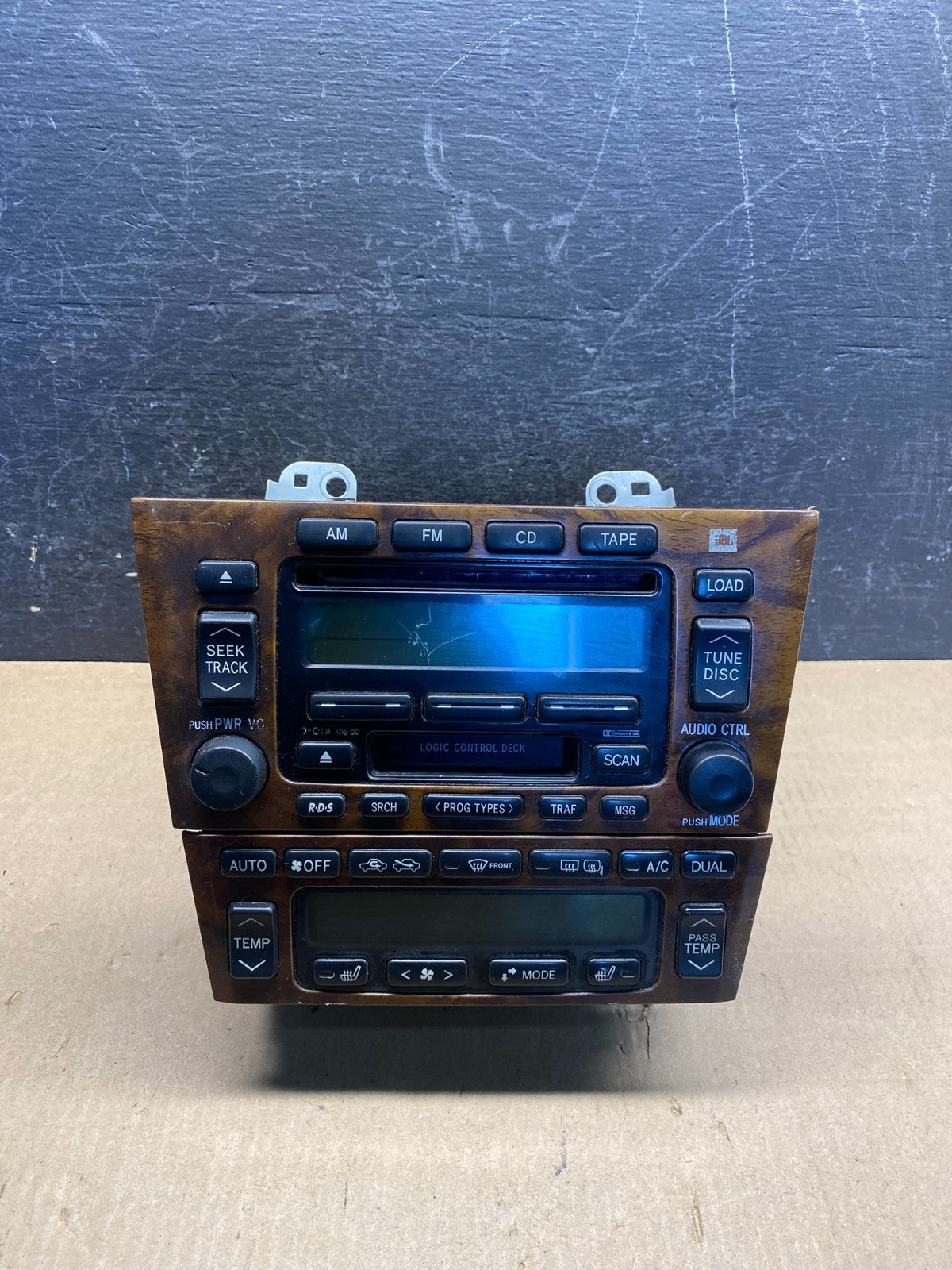 2000-2004 Toyota Avalon Radio Stereo 6 CD Tape Player Climate Control AG3220 MS0