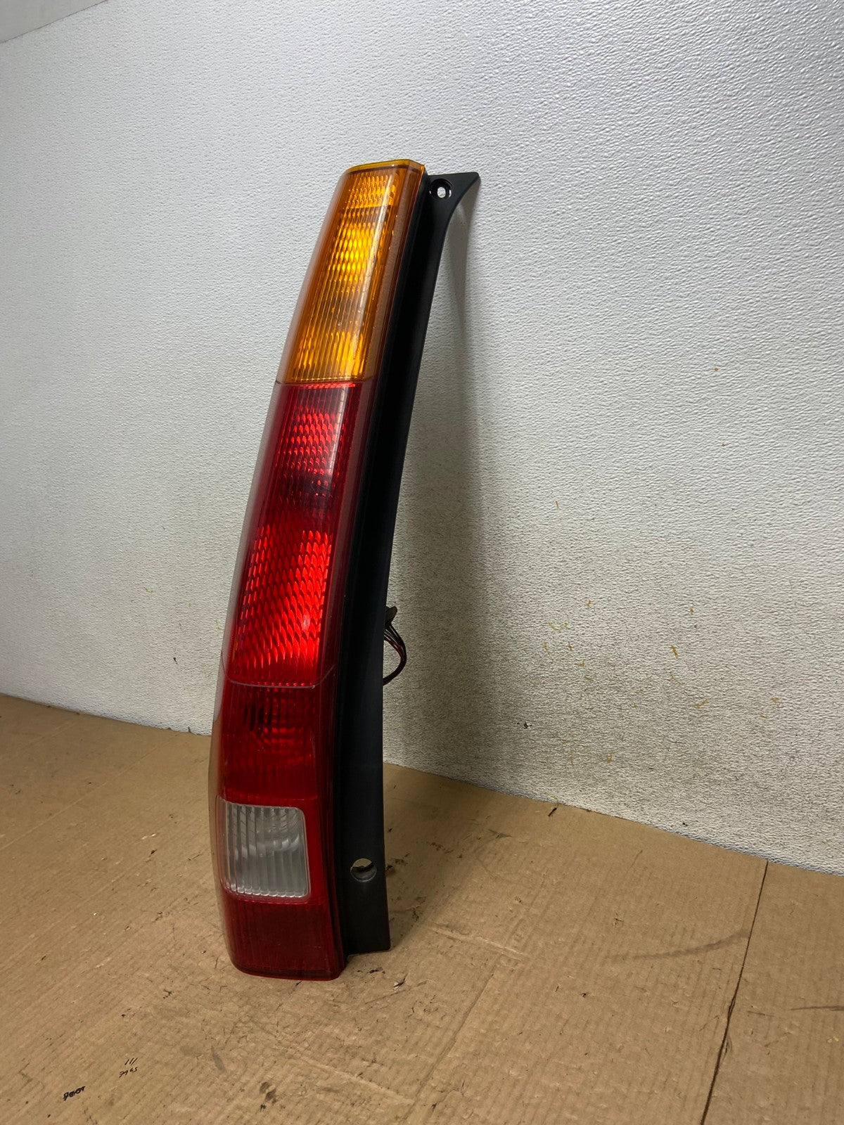 2002 2003 2004 Honda Crv Cr-v Left Driver Lh Tail Light AI8042 LK1
