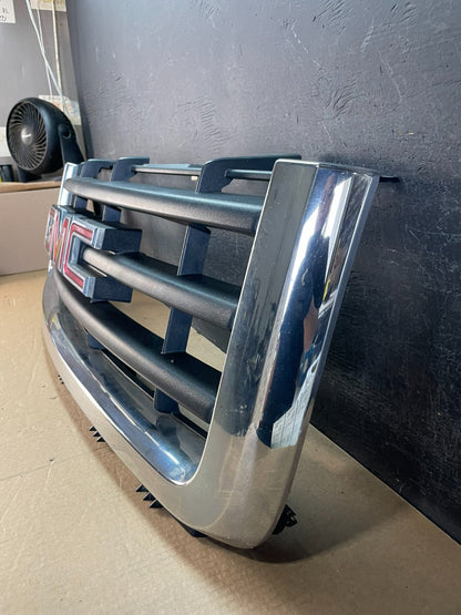 2007 to 2013 GMC Sierra 1500 Front Upper Chrome Grill Grille AF5266 DW1