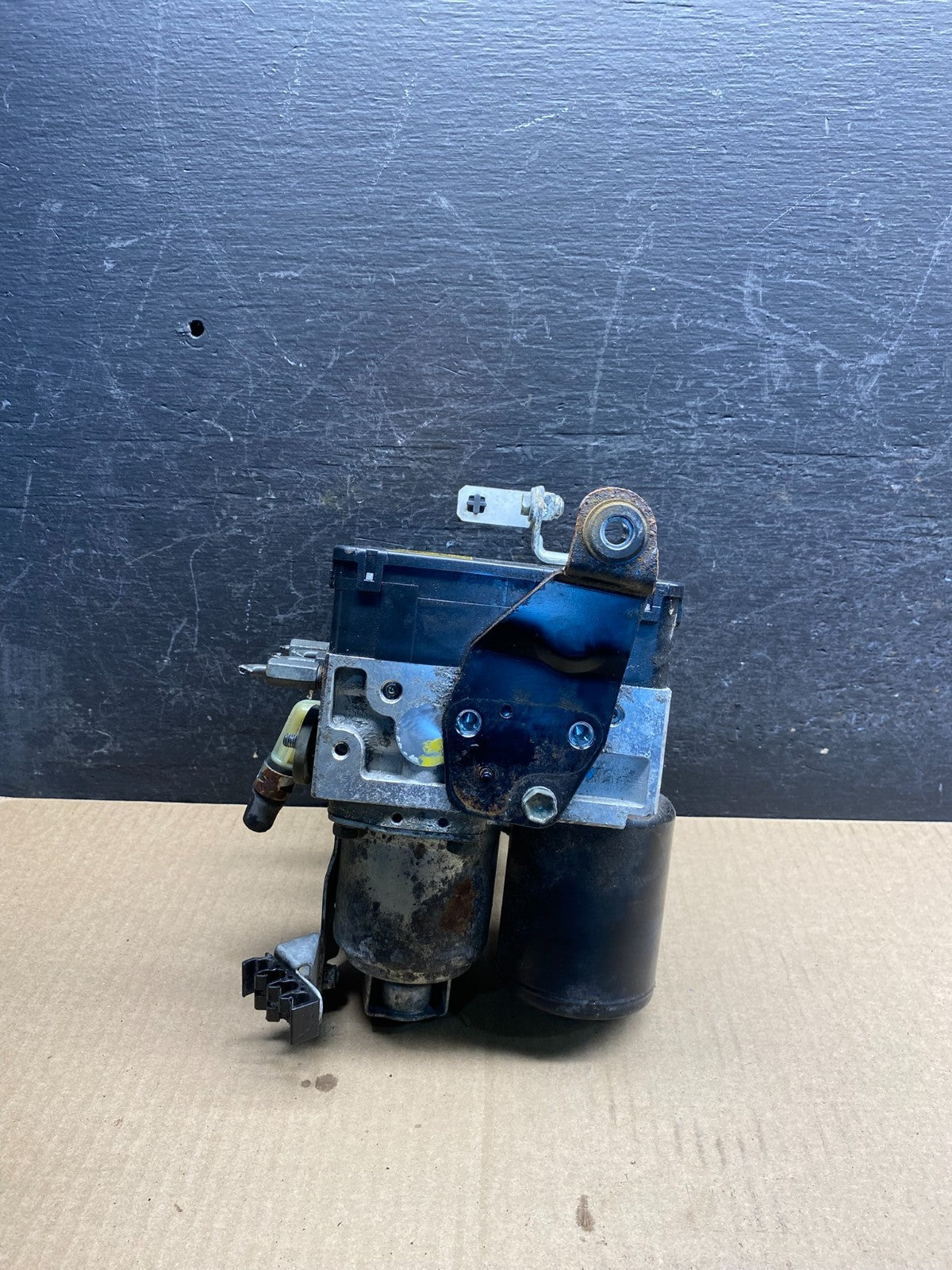 2004 - 2009 Toyota Prius ABS Brake Pump Anti Lock Module AG9695 DG2