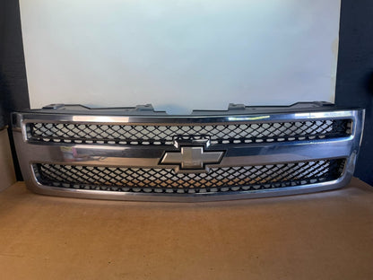 2007 to 2013 Chevrolet Silverado 1500 Front Chrome Grille Grill AF8708 DG0