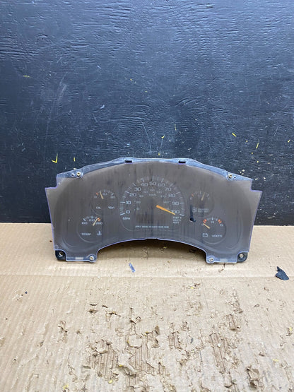 2000 to 2005 Chevrolet Astro Cluster Gauge Speedometer ECM V7545 DG0