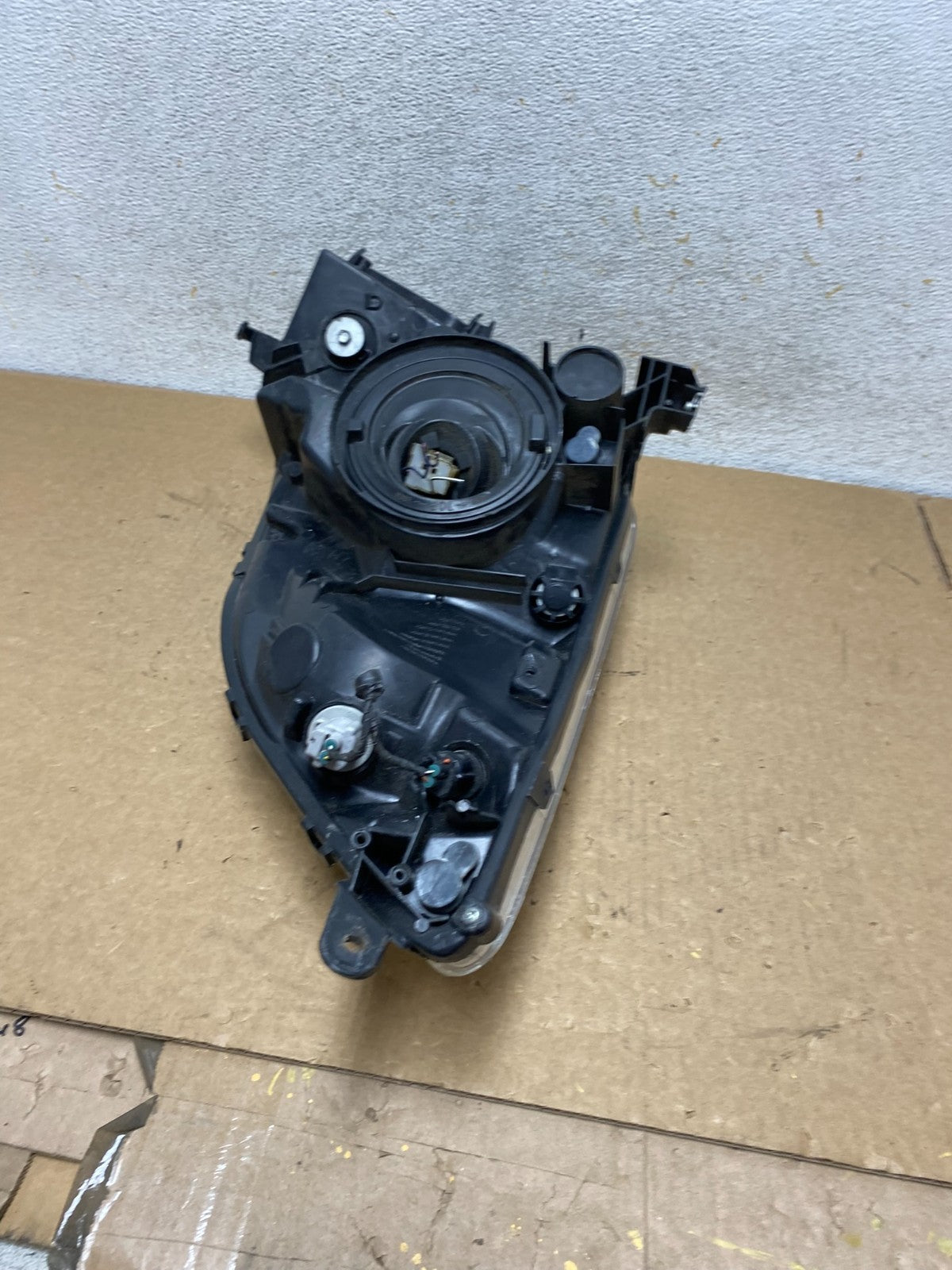 2006-2009 Toyota Prius Left Driver LH Side Blue Headlight Halogen AI3526 DW9