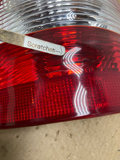 2002-2005 Mercedes ML 350 Ml-Class Right Passenger Rh Side Tail Light AG1189 LK3