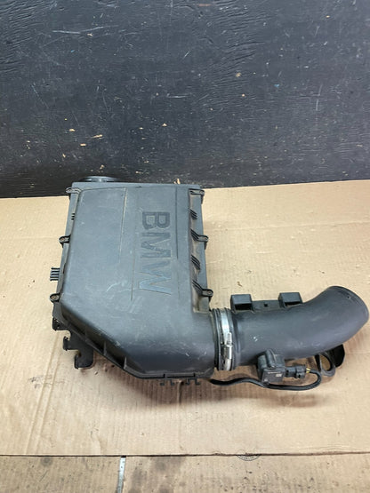 2007 to 2010 BMW X5 Air Intake Cleaner Filter Housing Box OEM M9028 DG2