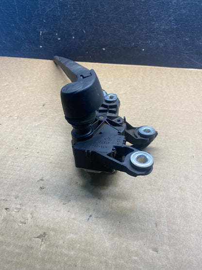 2007 to 2015 Audi Q7 Rear Windshield Washer Wiper Motor af6594 DG4