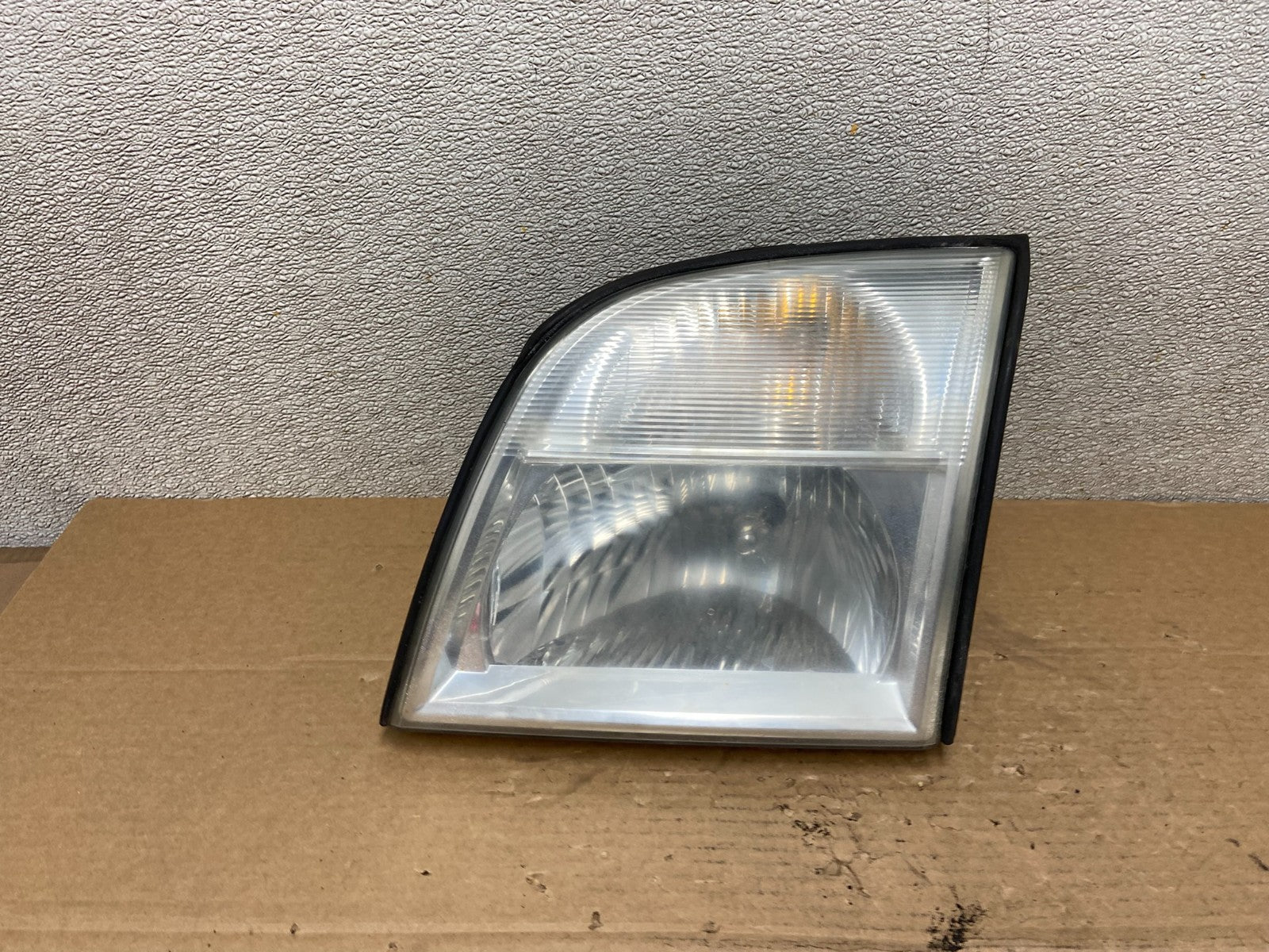 2006-2010 Mercury Mountaineer Left Driver LH Side Halogen Headlight AB4605 DW0