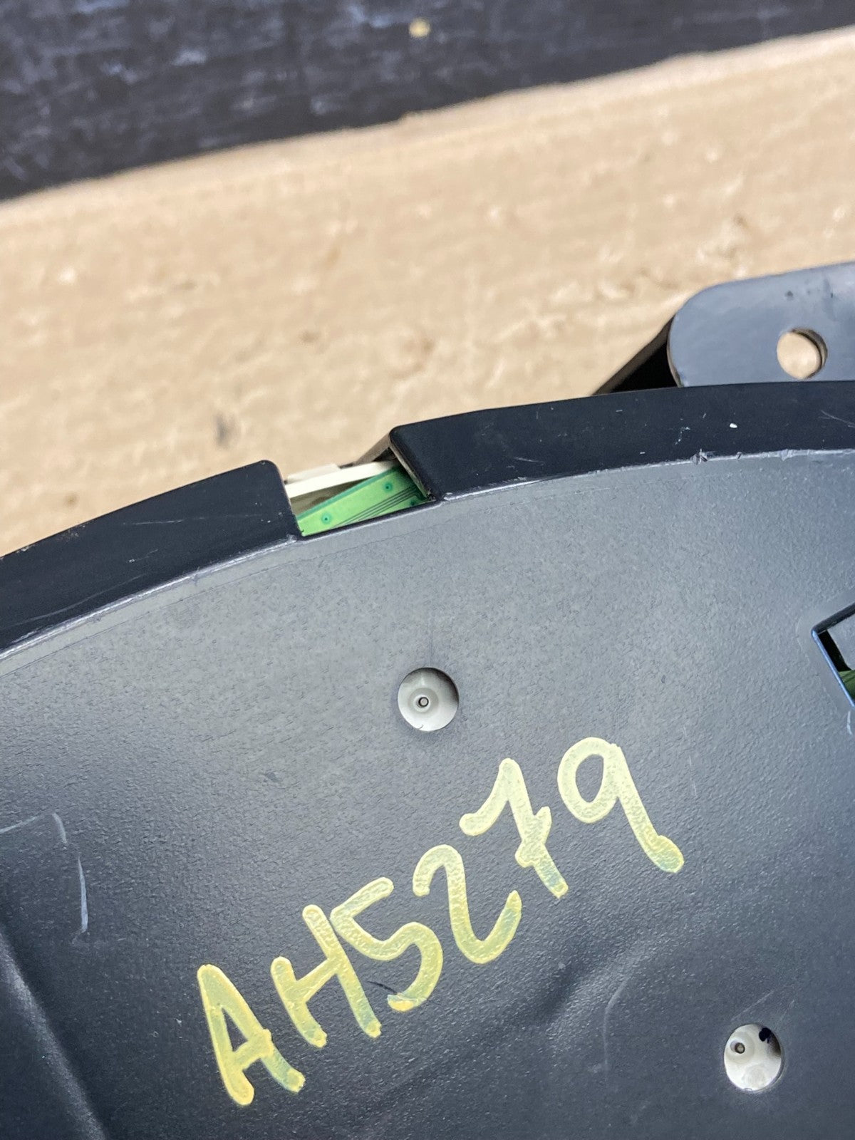 2008 to 2010 Chevrolet Express Speedometer Cluster Gauge AH5279 DG7