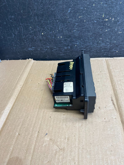 2003 to 2006 Lincoln Town Car Climate Control Panel AH5541 DW1