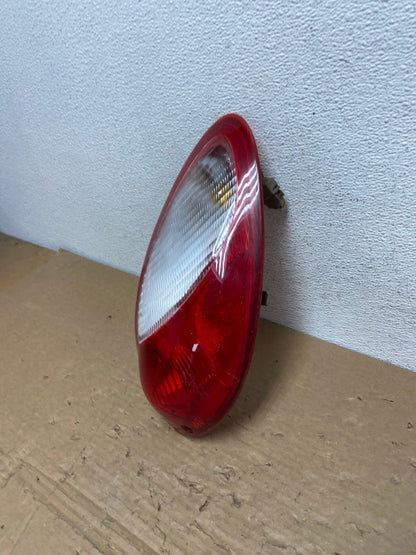 2006 to 2010 Chrysler PT Cruiser Right Passenger RH Tail Light AD4119 LK1