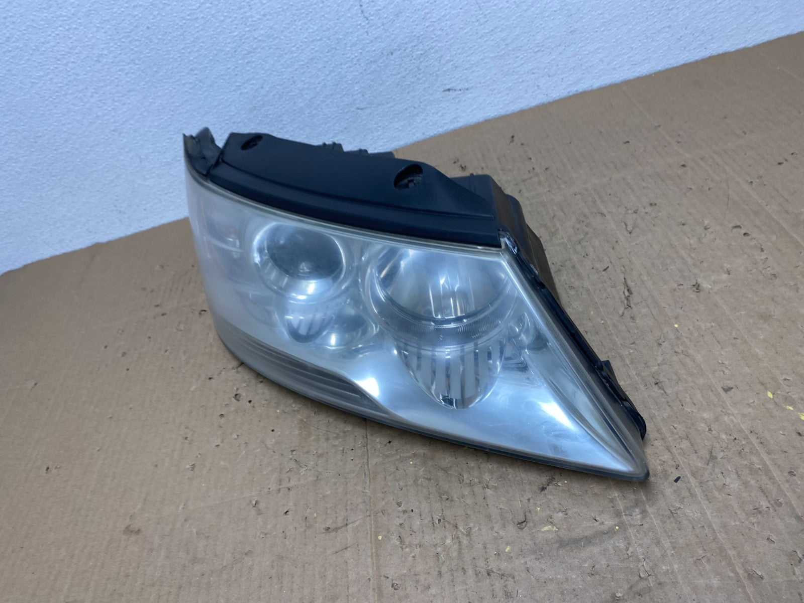 2009 to 2010 Hyundai Sonata Right Passenger RH Side Headlight Halogen AC0356 DW1