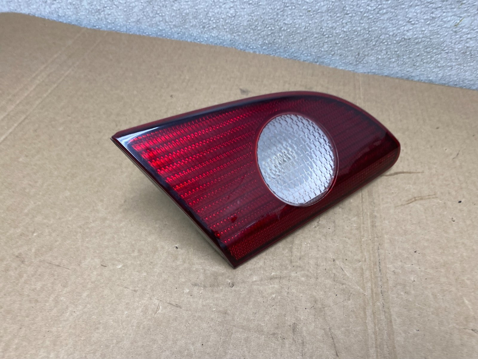 2001 2002 Toyota Corolla Left Driver LH Side Inner Tail light OEM V1013 DW2