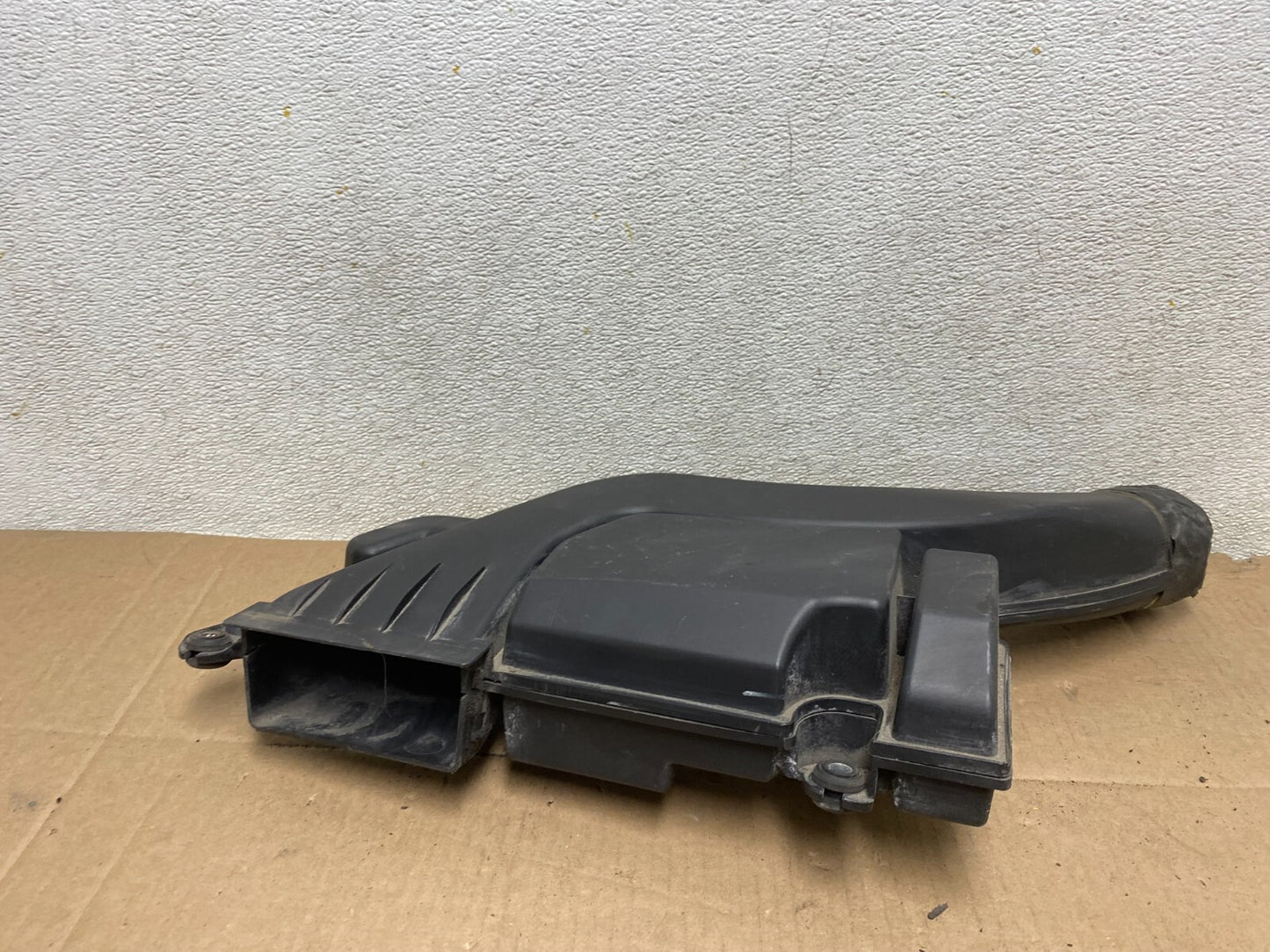 2007 to 2011 Nissan Altima 2.5L HYBRID Air Duct Tube Resonator OEM G67580