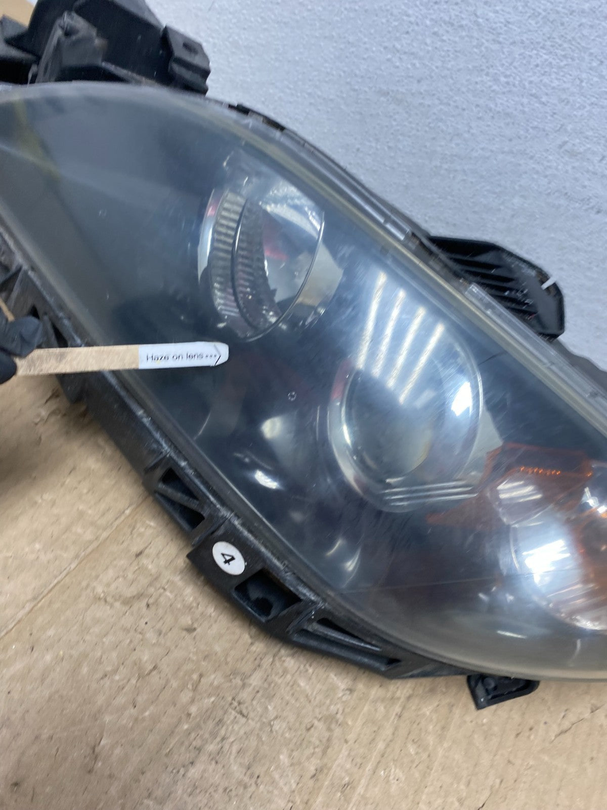 2004 to 2009 Mazda 3 Sedan Left Driver LH Side Headlight AB8454 DW4