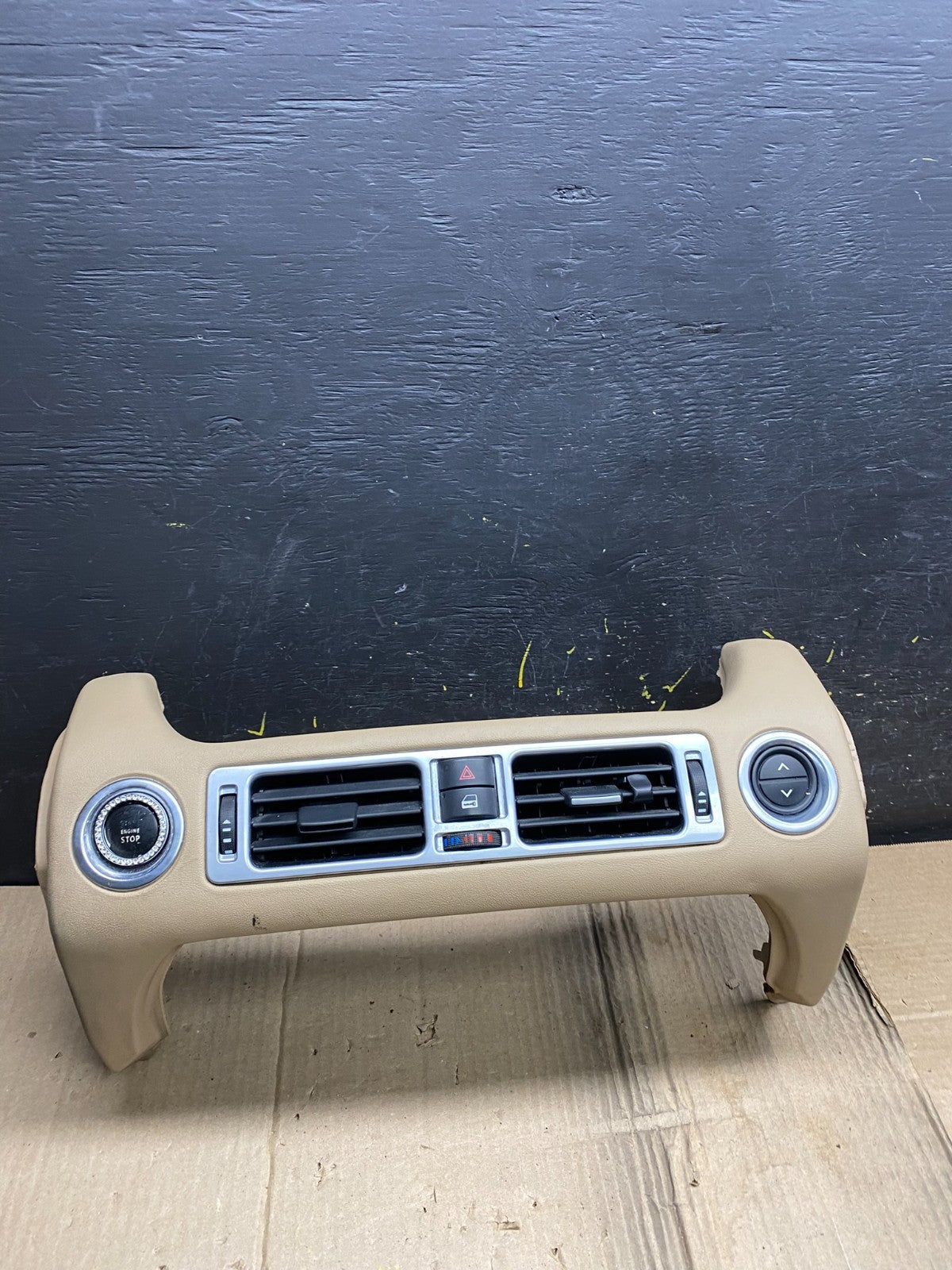 2010 2011 2012  Land Rover Range Rover Center Dash Air Vent Trim Oem X1811 DG0