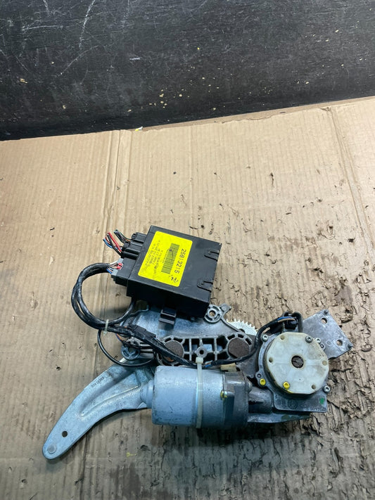 Cadillac Chevrolet Rear Trunk Liftgate Power Motor Actuator OEM Y0020 DG0