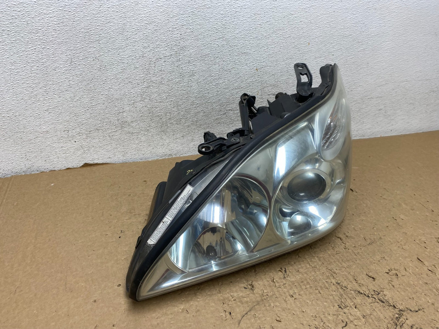 2004 to 2009 Lexus RX330 RX350 Xenon Left Driver Side Headlight AF8380 DW2