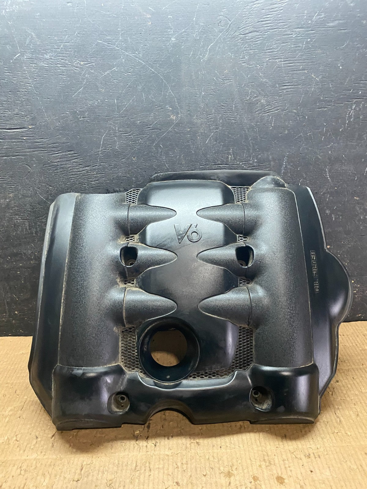 2006 to 2008 Kia Sedona V6 3.8L Engine Motor Cover Oem y6592 DG0