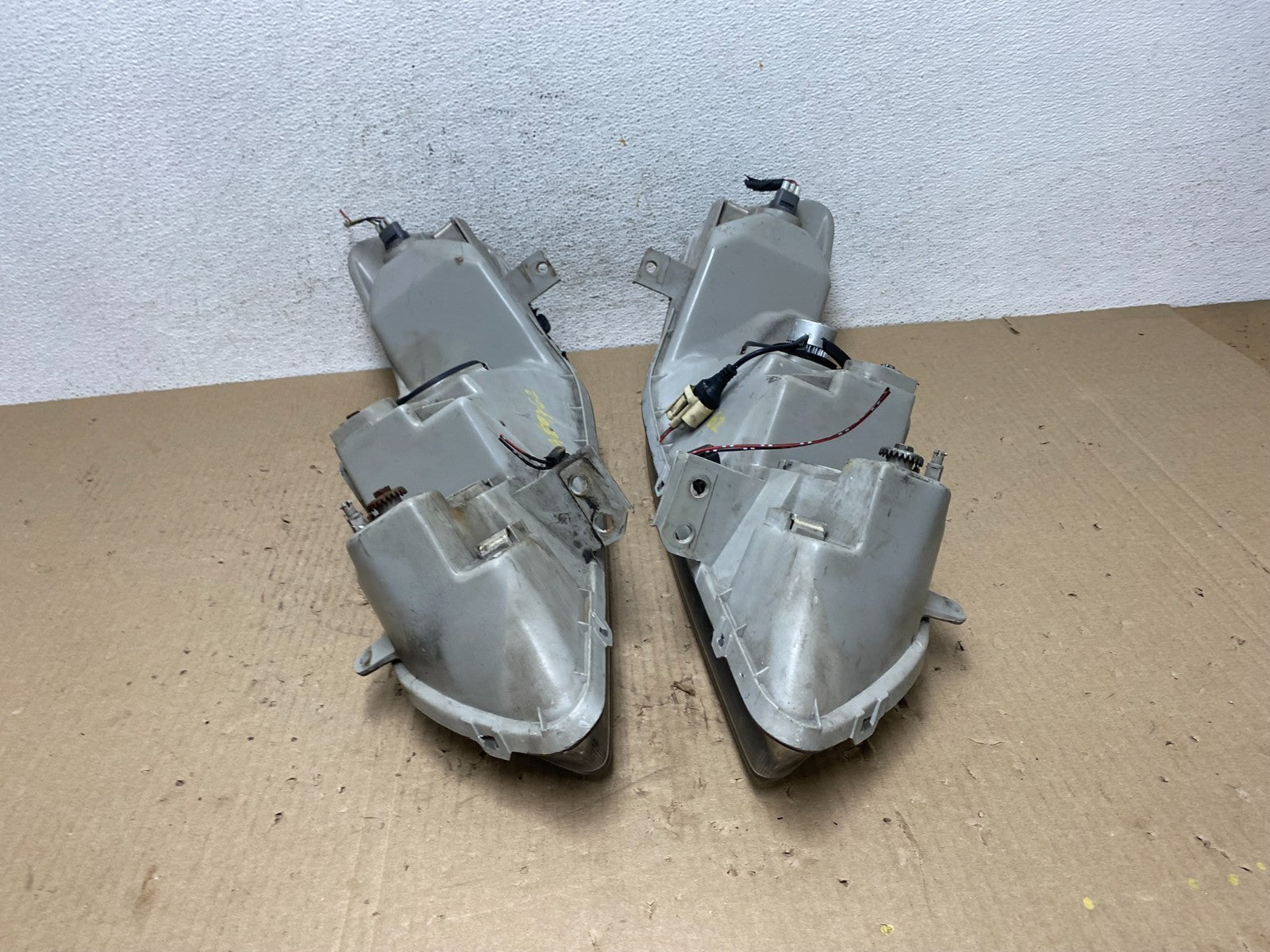 1998 to 2002 Honda Accord Black Left+Right Set Side Headlights AE9762 DW11