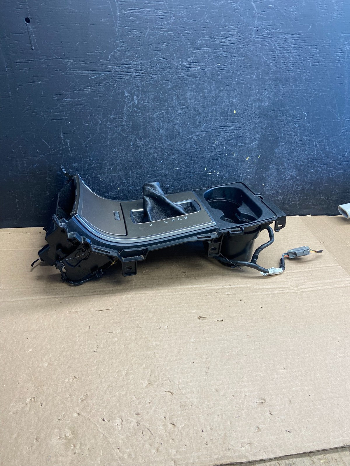 2011 2012 Lincoln MKX Center Console Gear Shifter Bezel Cup Holder Panel af24961