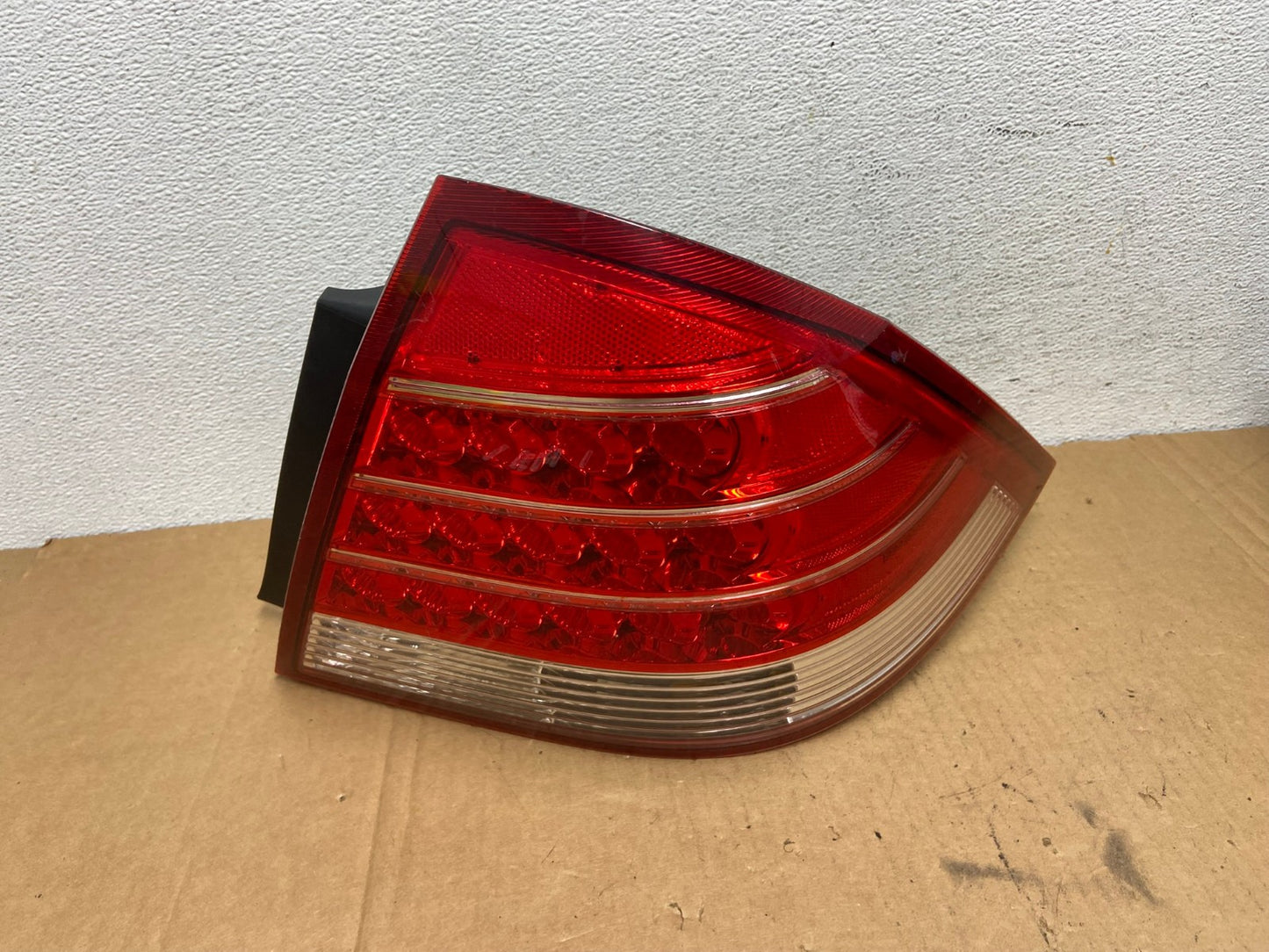 2005 to 2007 Mercury Montego Right Passenger Side Tail Light AD2740 LK0