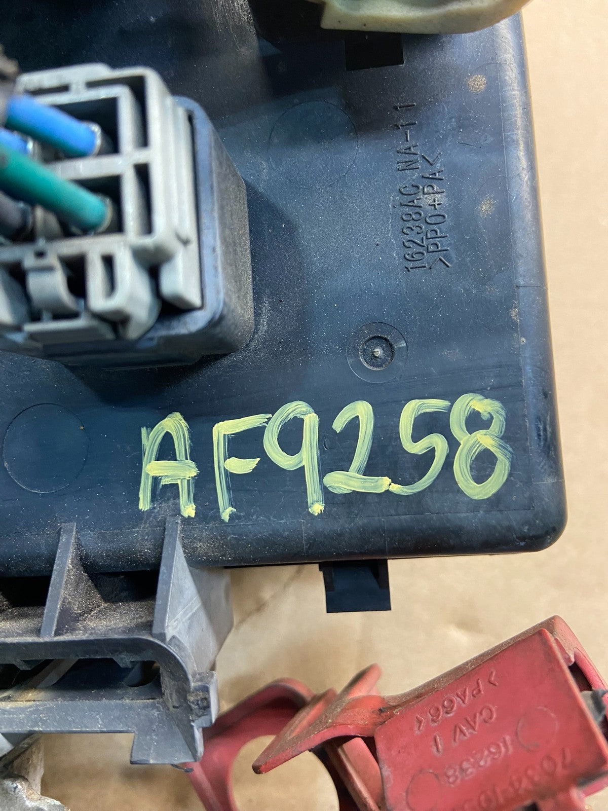 2005 Chrysler 300 Charger Totally Integrated Module Fuse Box af9258 DG7