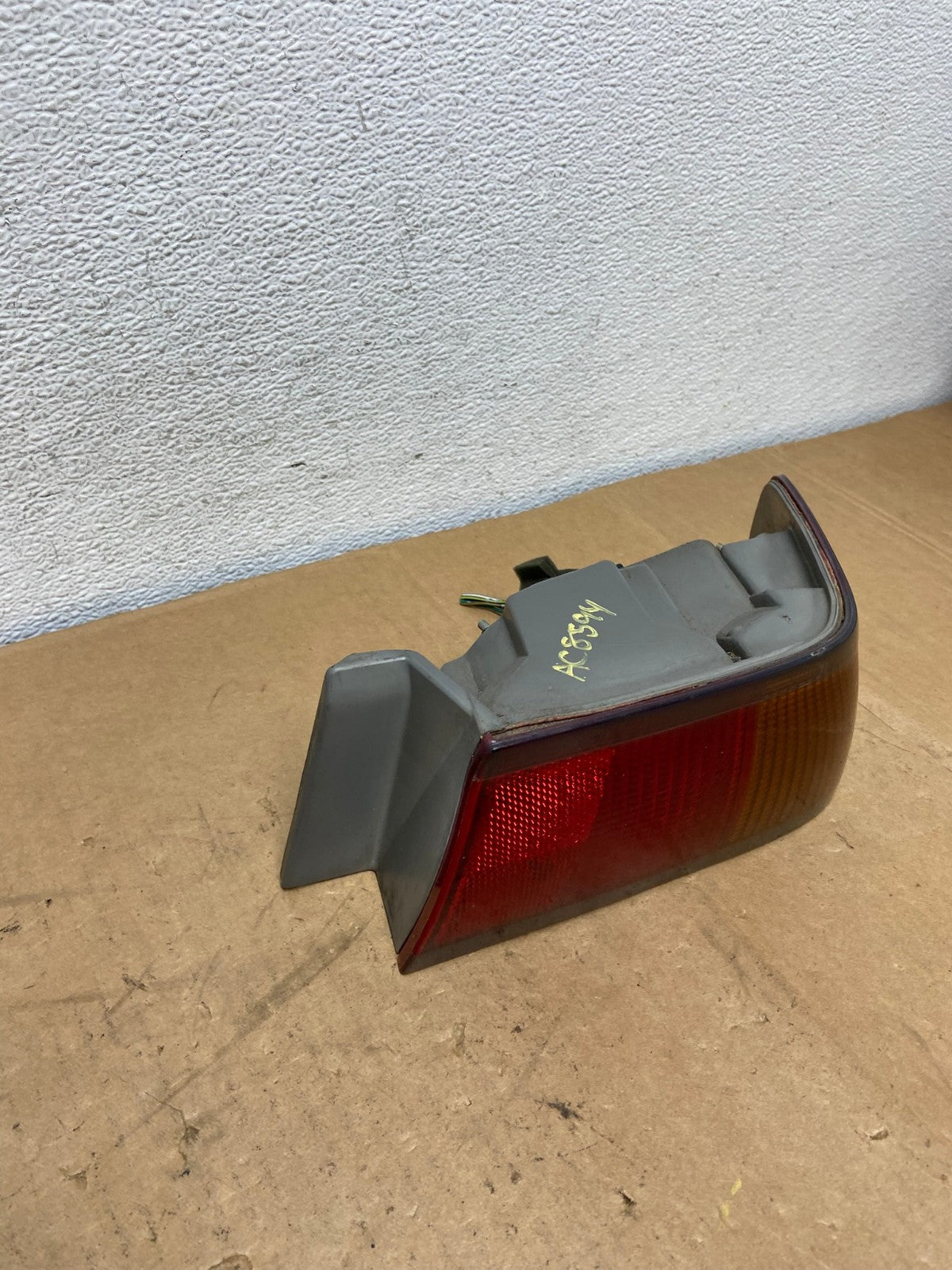 1997 1998 1999 Toyota Camry Tail Light Right Passenger Rh Side AC8594 LK2