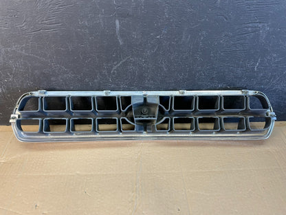 2000 to 2002 Subaru Legacy Outback Grill Grille AC9761 DG3