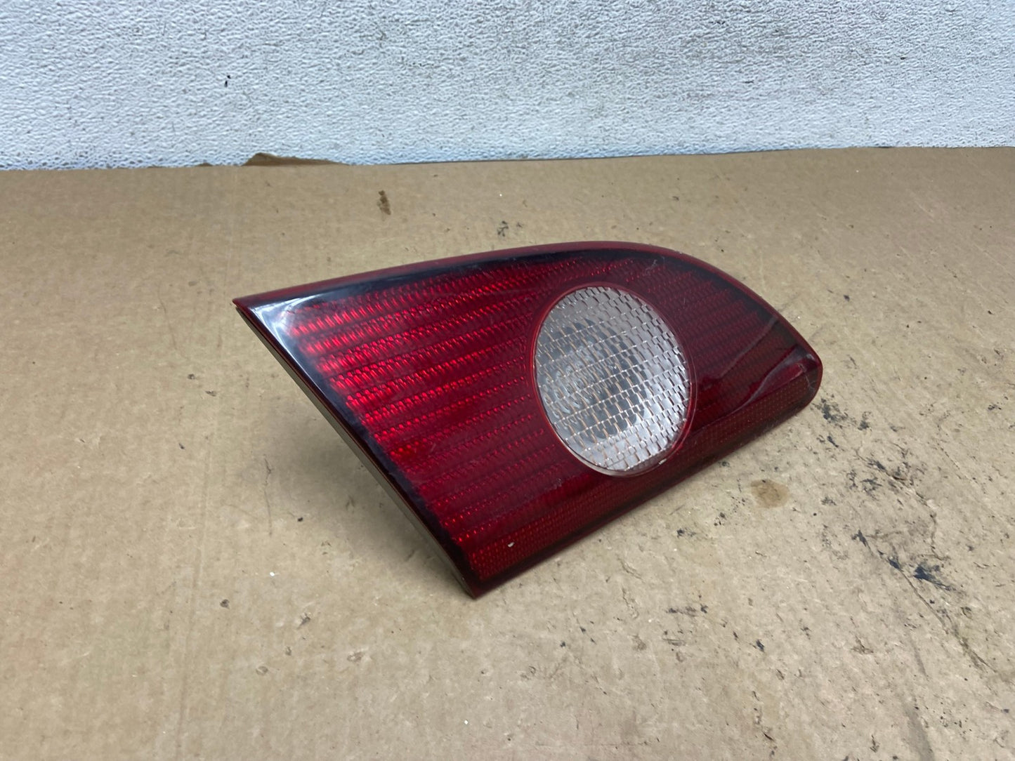 2001 2002 Toyota Corolla Left Driver LH Side Inner Tail light AG2387 LK2