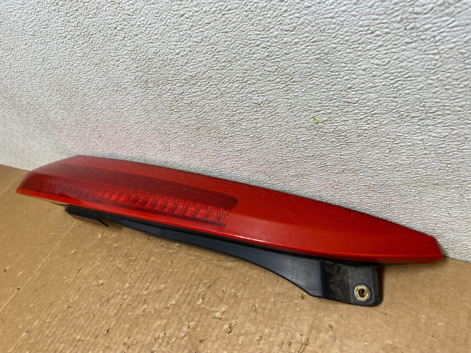 2003 to 2006 Volvo XC90 Left Driver LH Side Upper Tail Light G45971