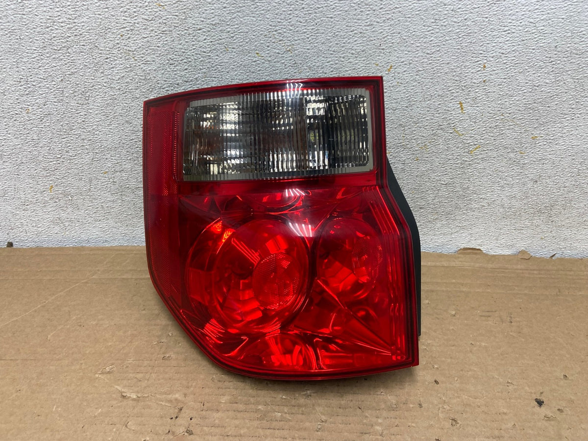 2003 to 2008 Honda Element Left Driver LH Side Tail Light AH8850 LK0