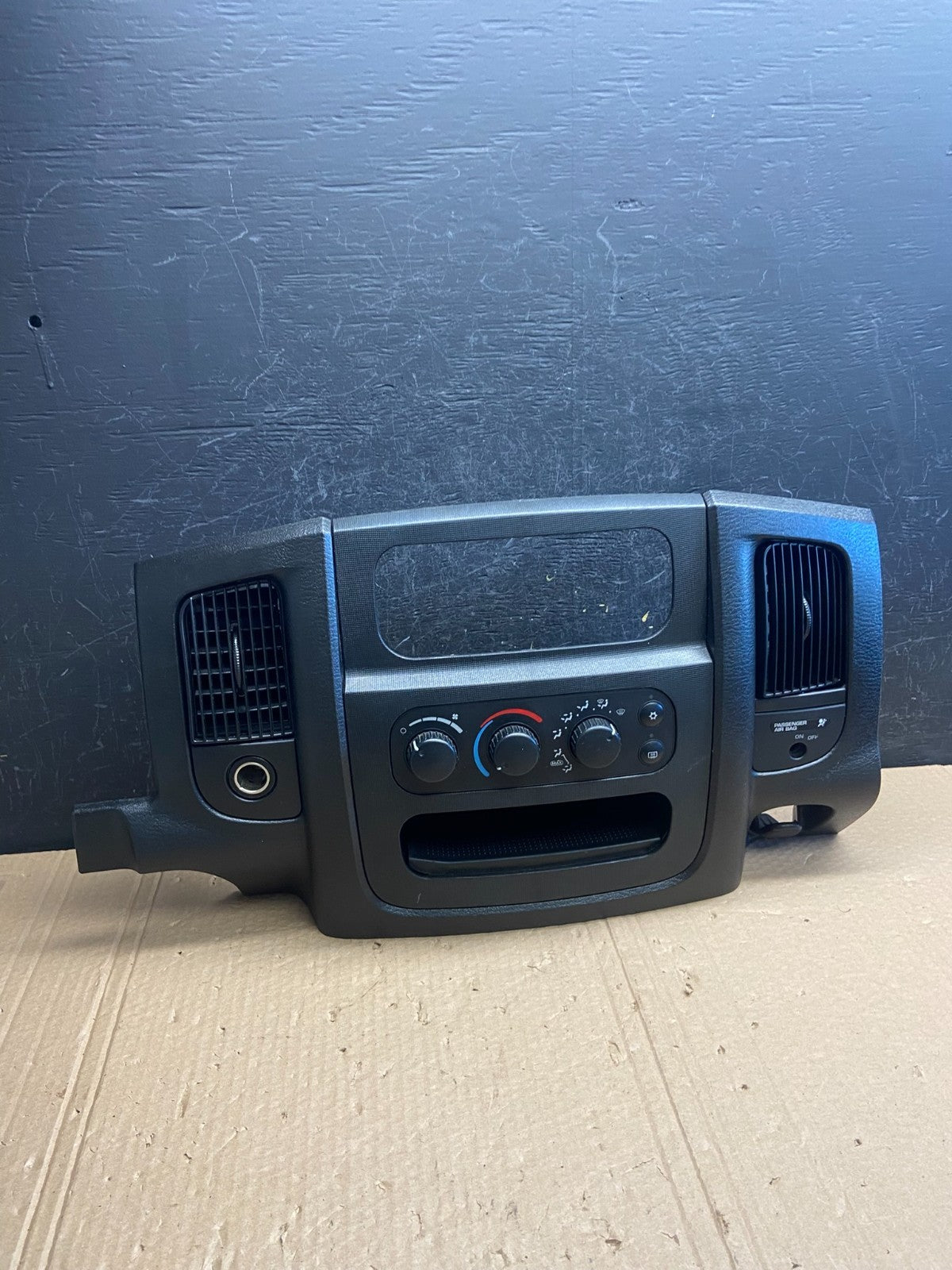 2002 to 2005 Dodge Ram Radio Climate Control Dash Air Vent Bezel Trim AF6296 DG0