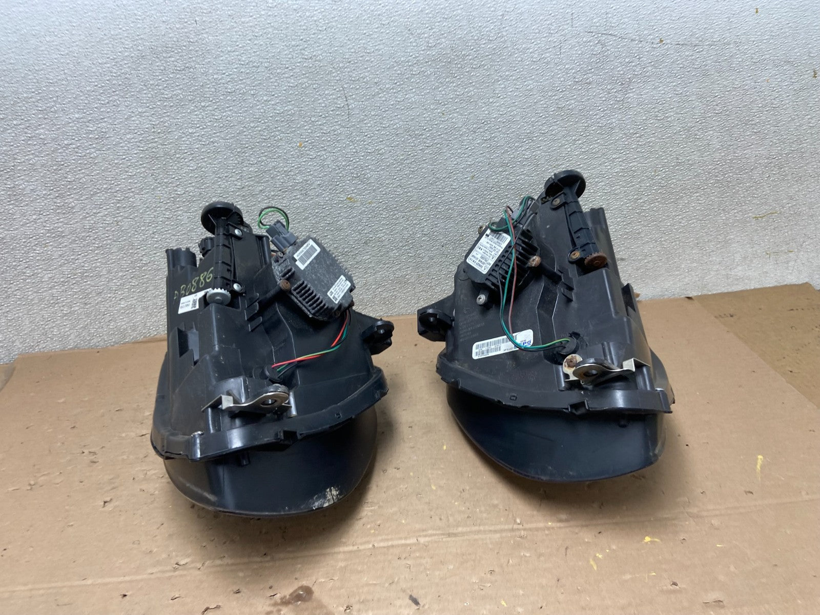 2005-2006 Infiniti G35 Left+Right Hid Xenon Headlights Sedan AB0886 DW10
