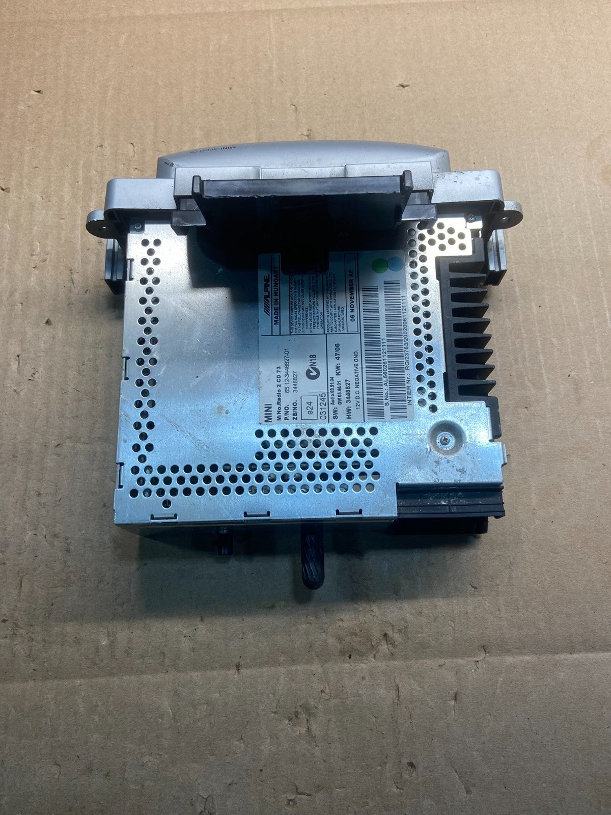 2008-2010 Mini Cooper Am Fm Cd Player Radio Receiver  OEM Y7610 DG3