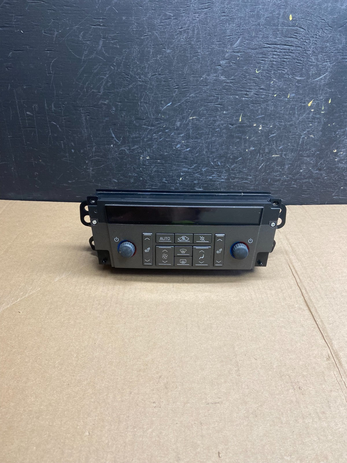 2008 to 2011 Cadillac STS AC Heater Climate Control Panel AE4350 DG0