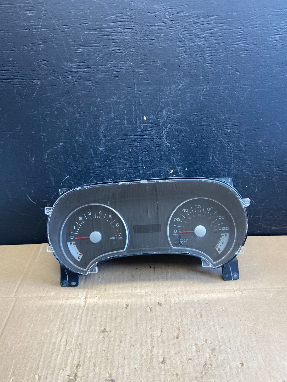 2009 2010 Ford Explorer Speedometer Cluster Gauge Oem AB9723  DG0
