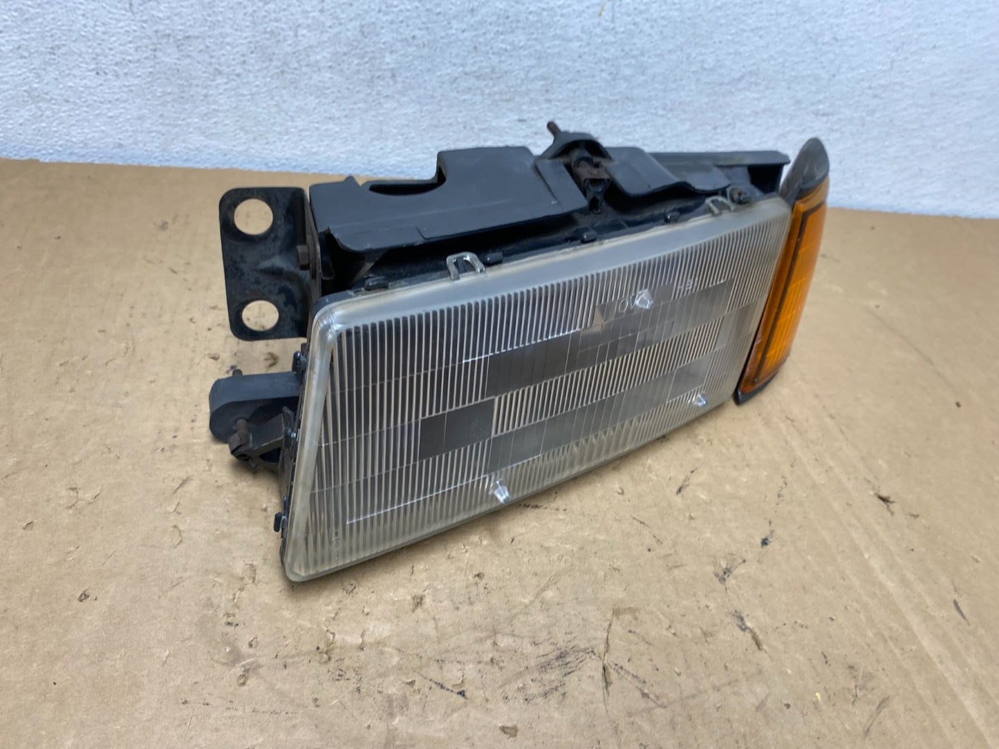 1989 to 1995 Plymouth Acclaim Left Side Headlights AD32422