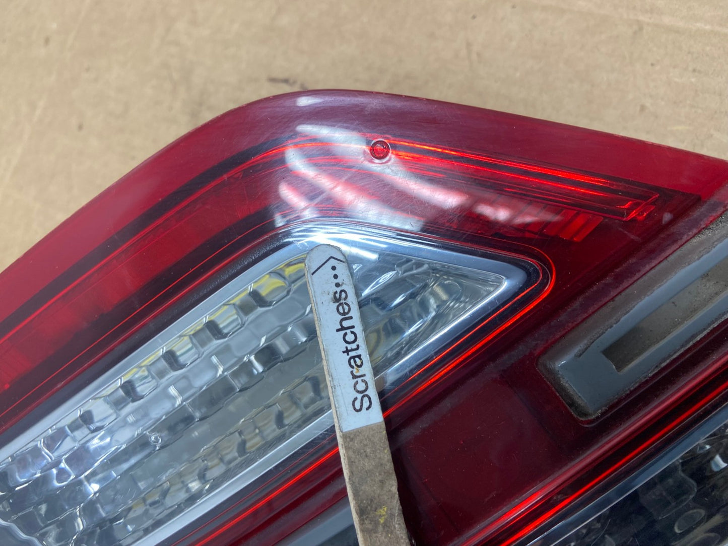 2013 to 2018 Ford Taurus Left Driver Lh Side Tail Light Inner AD5388 LK3