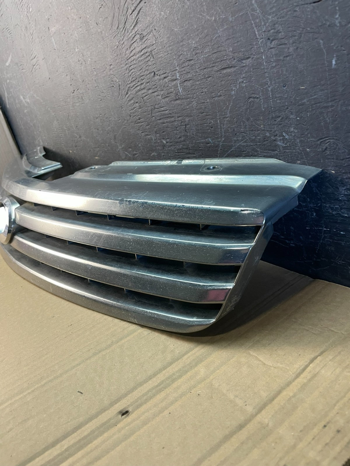 2003 to 2004 Infiniti G35 Sedan Front Grill Grille AC97251