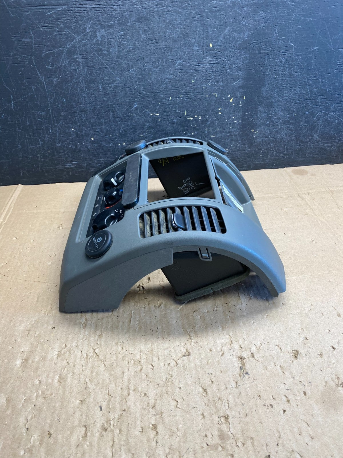 2005-2008 Nissan Pathfinder Radio A/C Heat Temperature Climate Control AJ1636 DG2