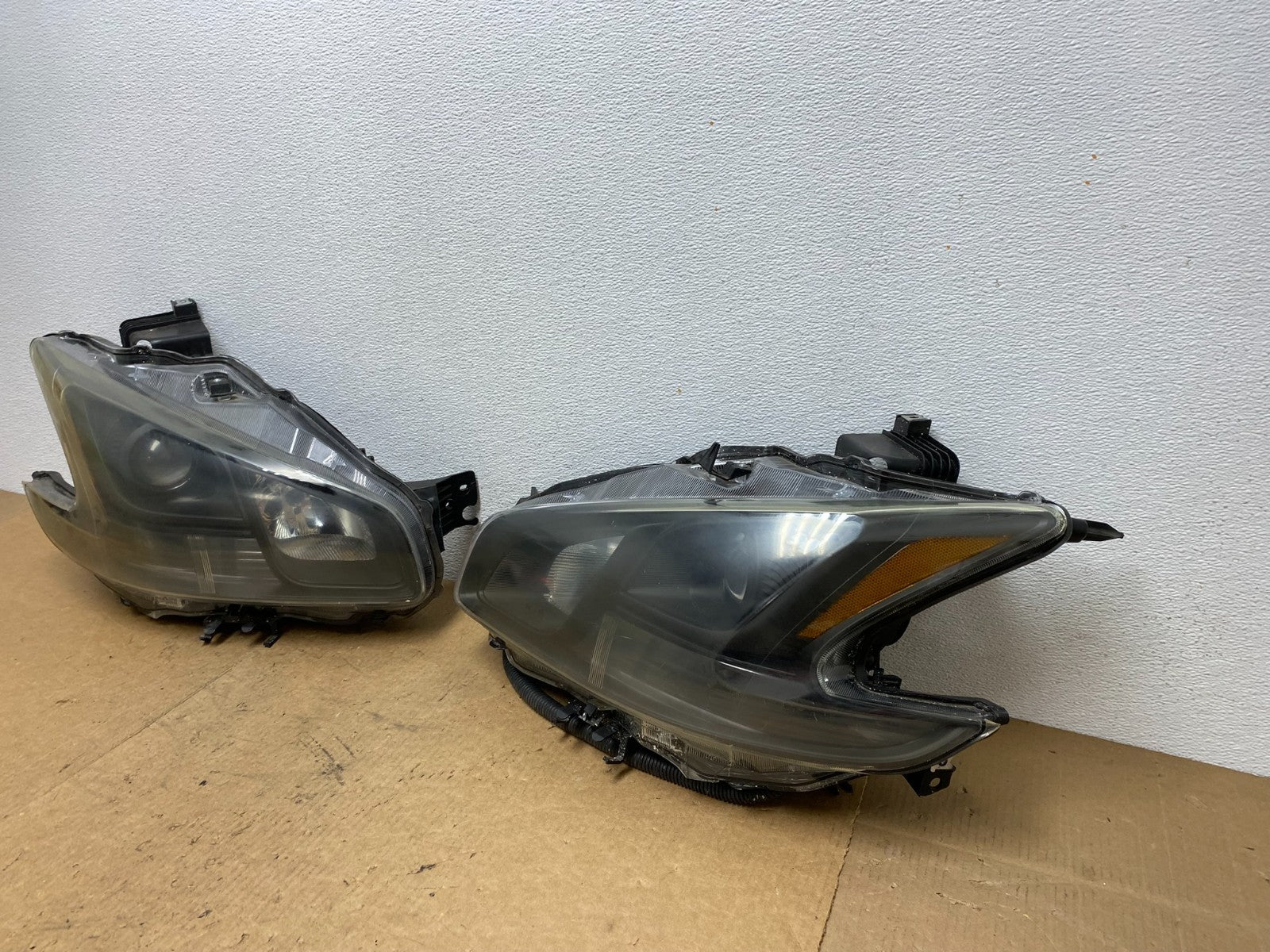 Halogen 2009 to 2014 Nissan Maxima Left+Right Set Side Headlights AC3481 DW1