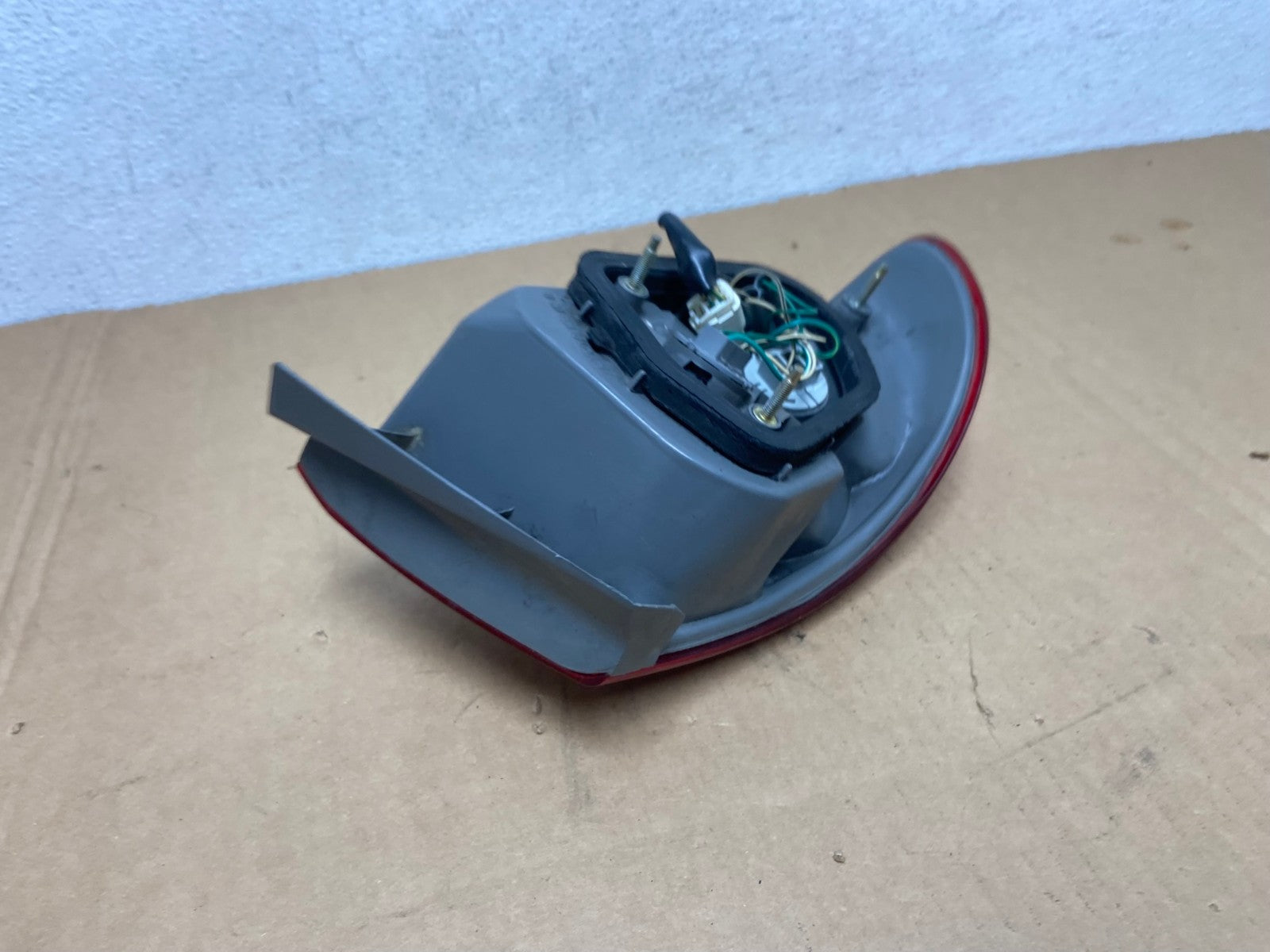 1998 1999 2000 Toyota Corolla Right Passenger Side Tail light AD2608 LK4