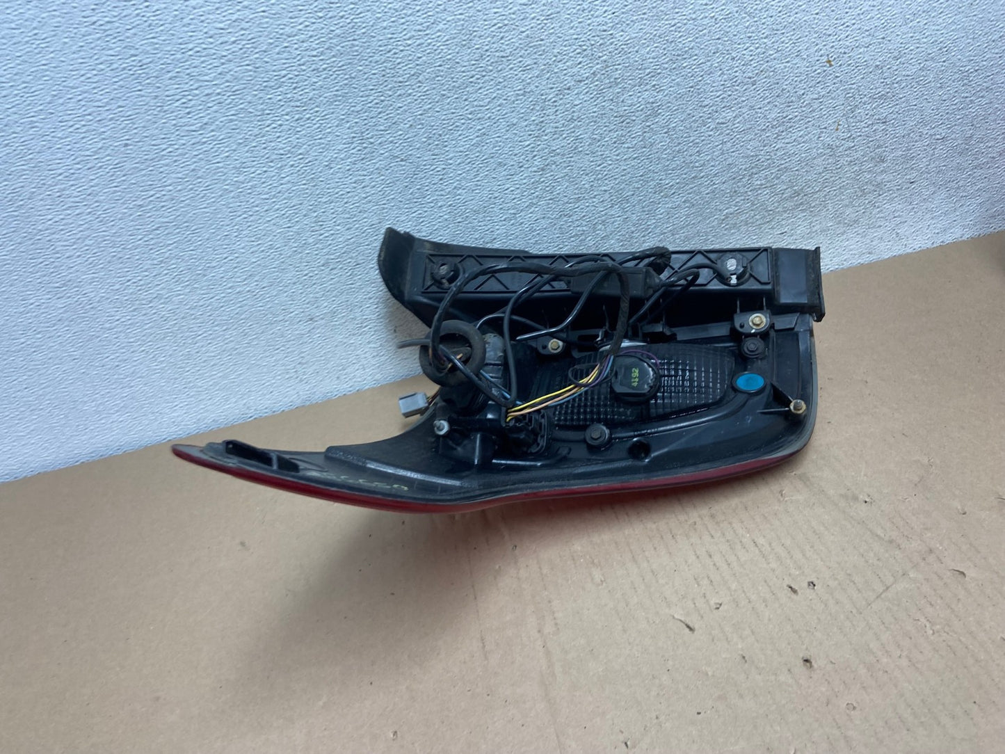 2011 2012 2013 2014 2015 Ford Explorer Right Passenger RH Tail light AG6650 LK6